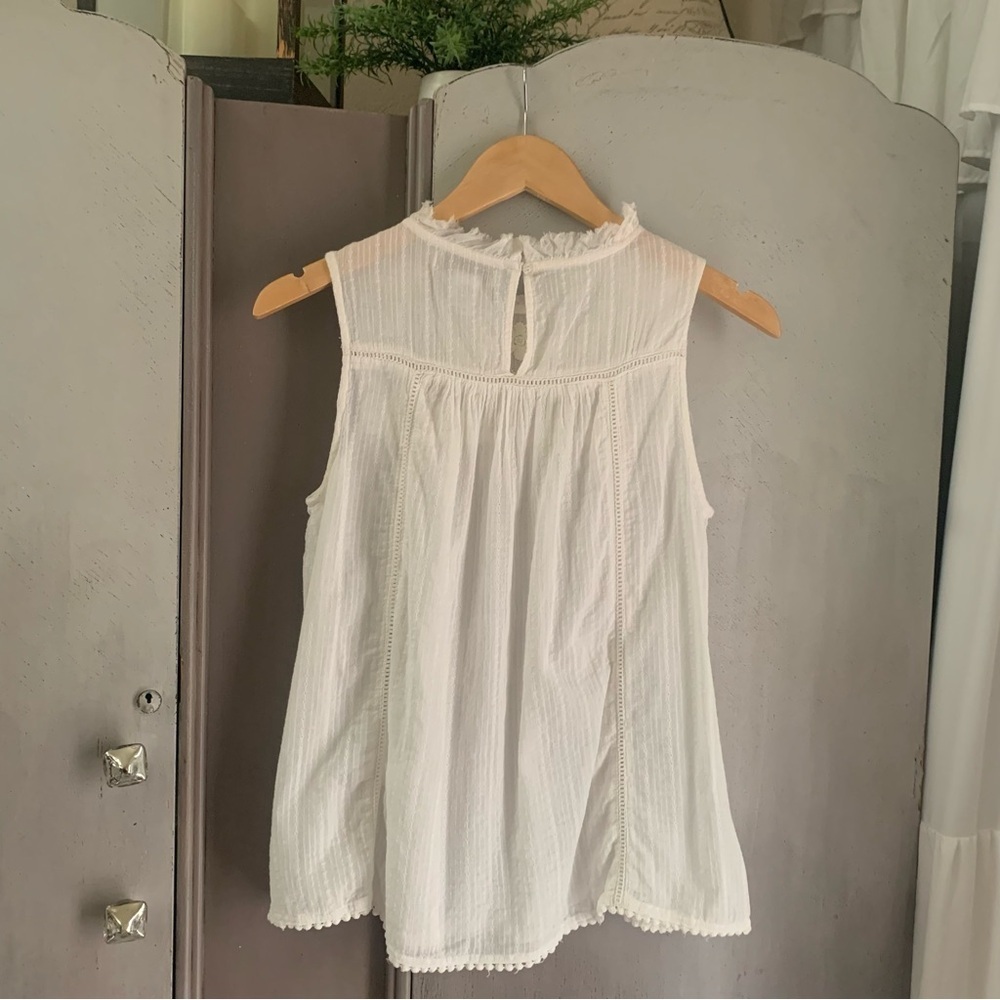 House of Harlow Embroidered Romantic White Sleeveless Top - Picture 5 of 5